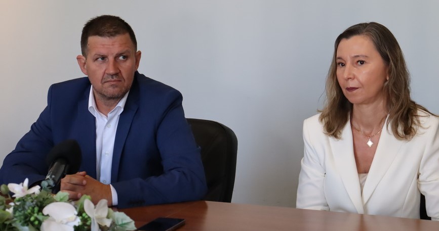 ЦЕНТЪР ЗА ПРИЕМ НА СТУДЕНТИ ЗА ОБУЧЕНИЕ В ДИСТАНЦИОННА ФОРМА В ХАСКОВО